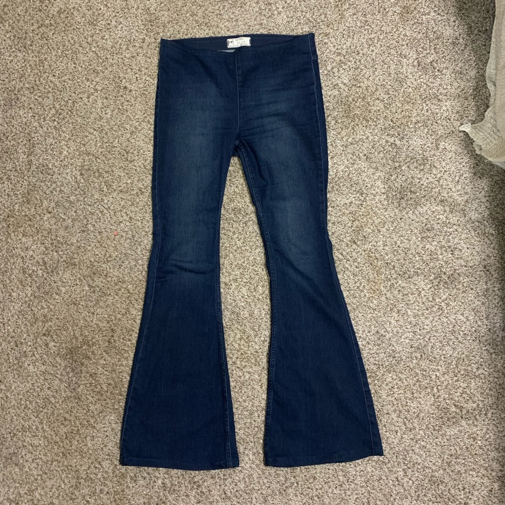 Free People | Flare Jeans | Size 30 | Dark Wash